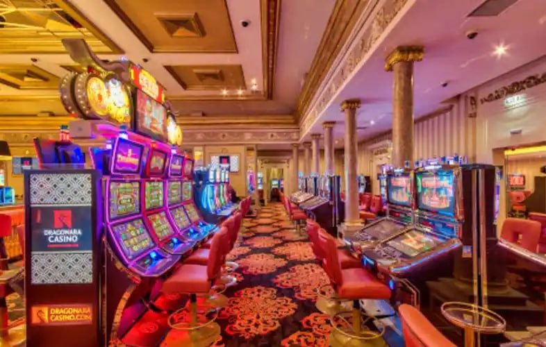 Pusat operasional aries slot menampilkan tim dukungan dan infrastruktur teknologi yang modern